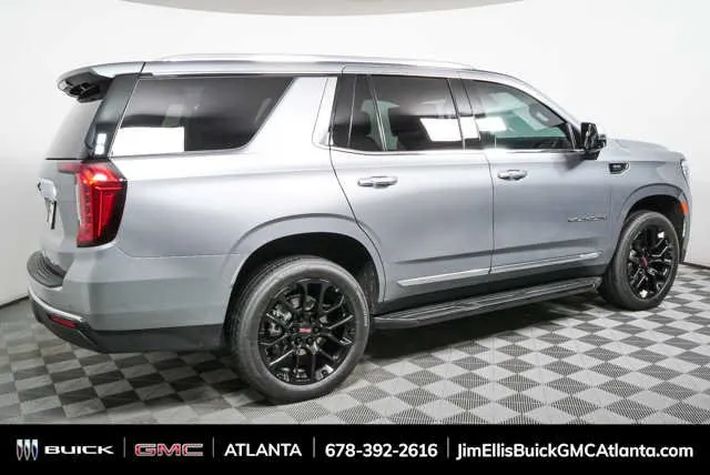 2024 GMC Yukon SLT thumbnail 2