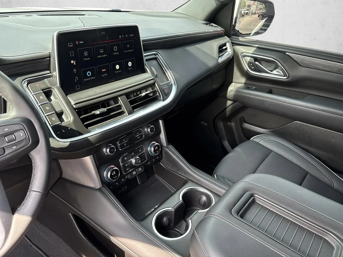 2024 GMC Yukon SLT thumbnail 15