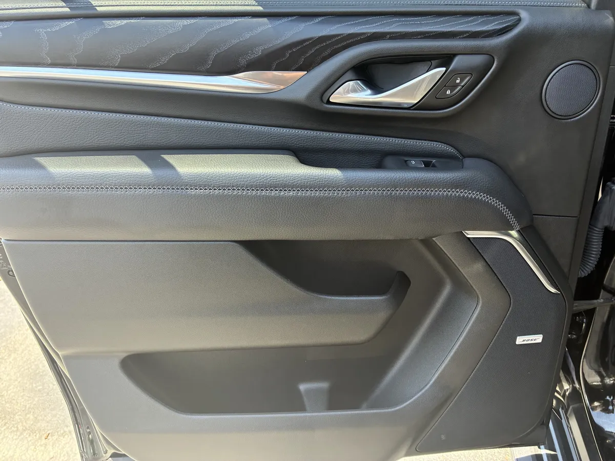 2024 GMC Yukon XL Denali thumbnail 16