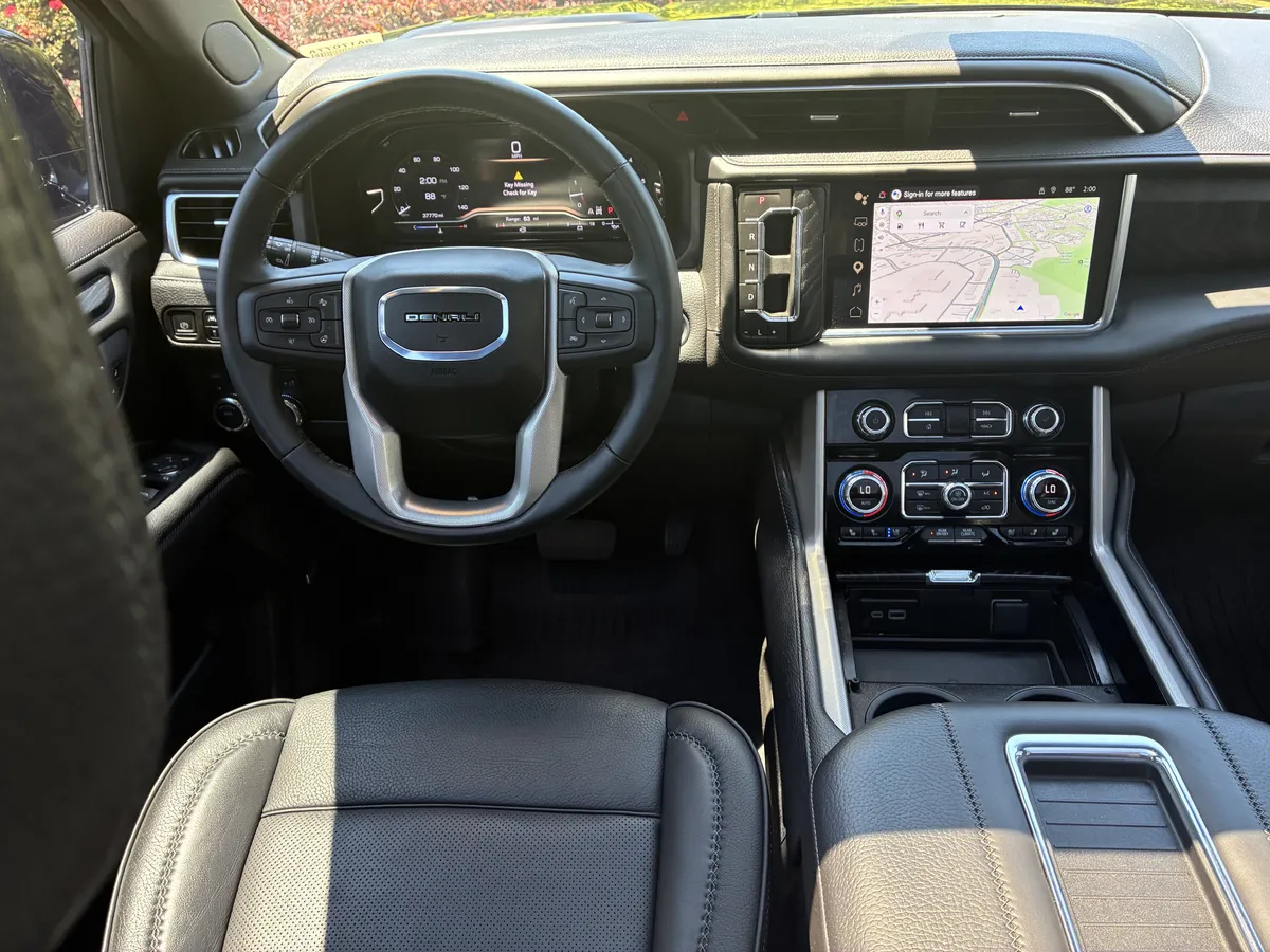 2024 GMC Yukon XL Denali thumbnail 21