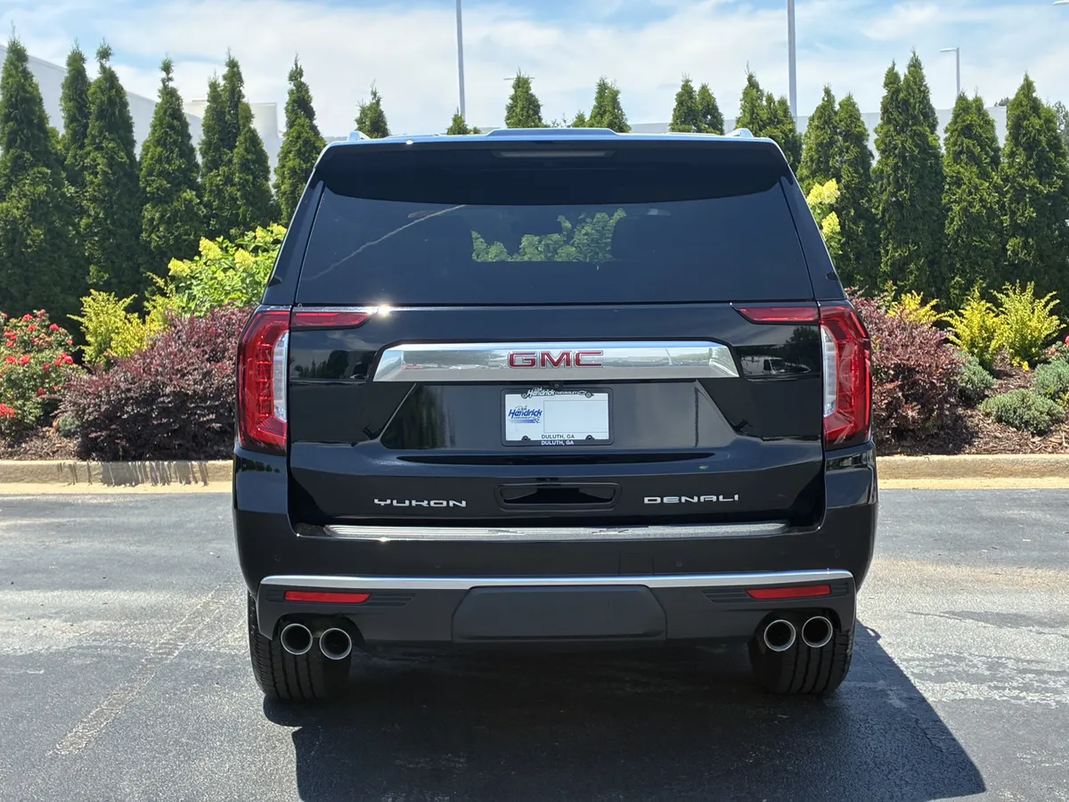 2024 GMC Yukon XL Denali thumbnail 7