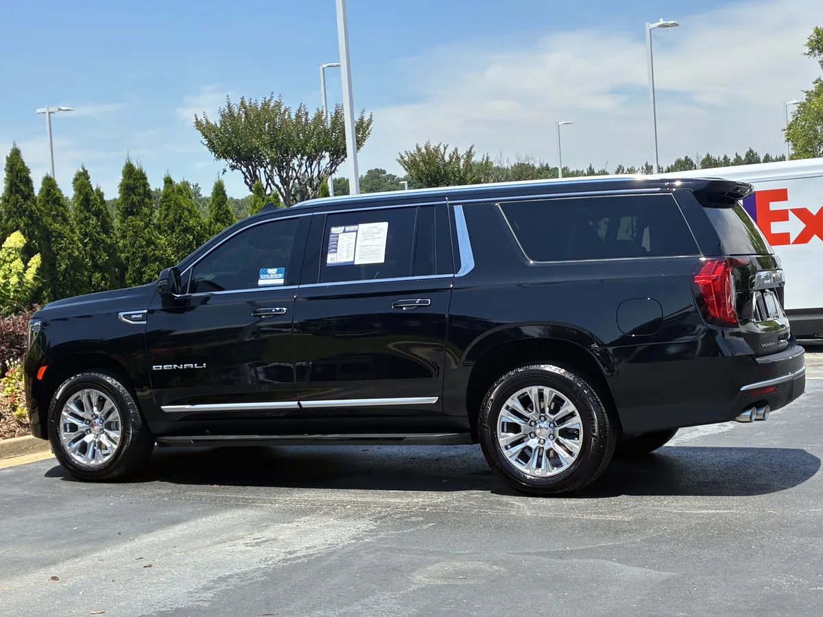 2024 GMC Yukon XL Denali thumbnail 8