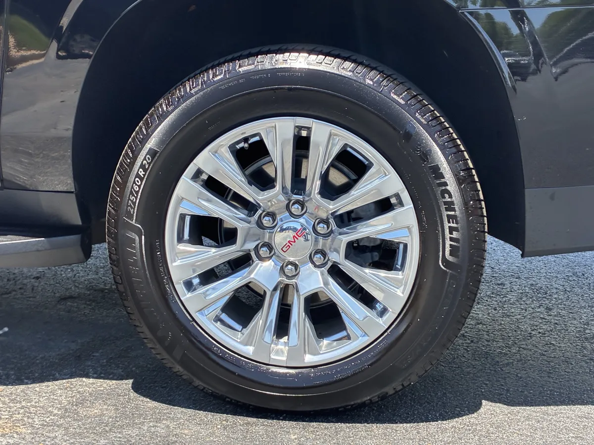 2024 GMC Yukon XL Denali thumbnail 9