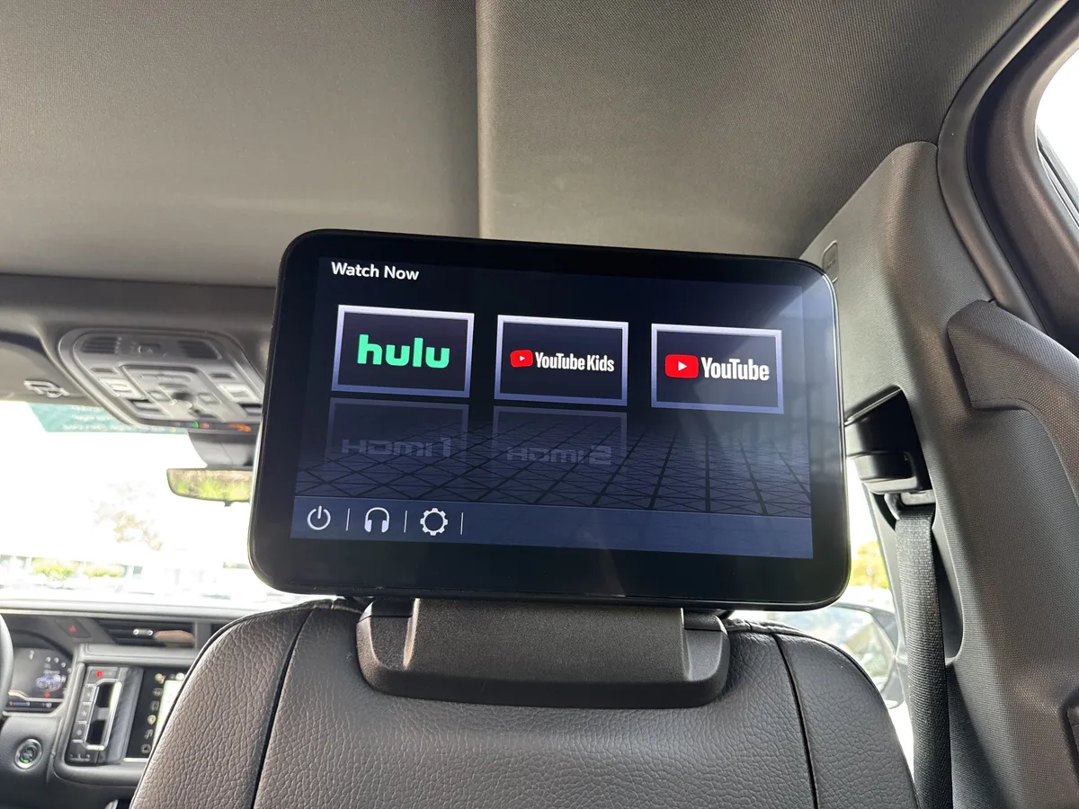 2024 GMC Yukon XL Denali thumbnail 16