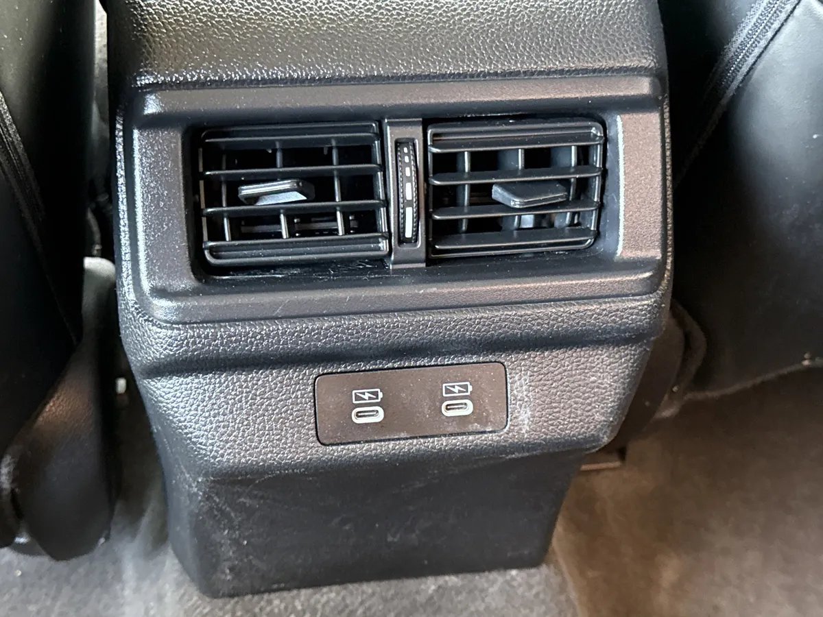 2024 Honda Accord Hybrid EX-L thumbnail 18