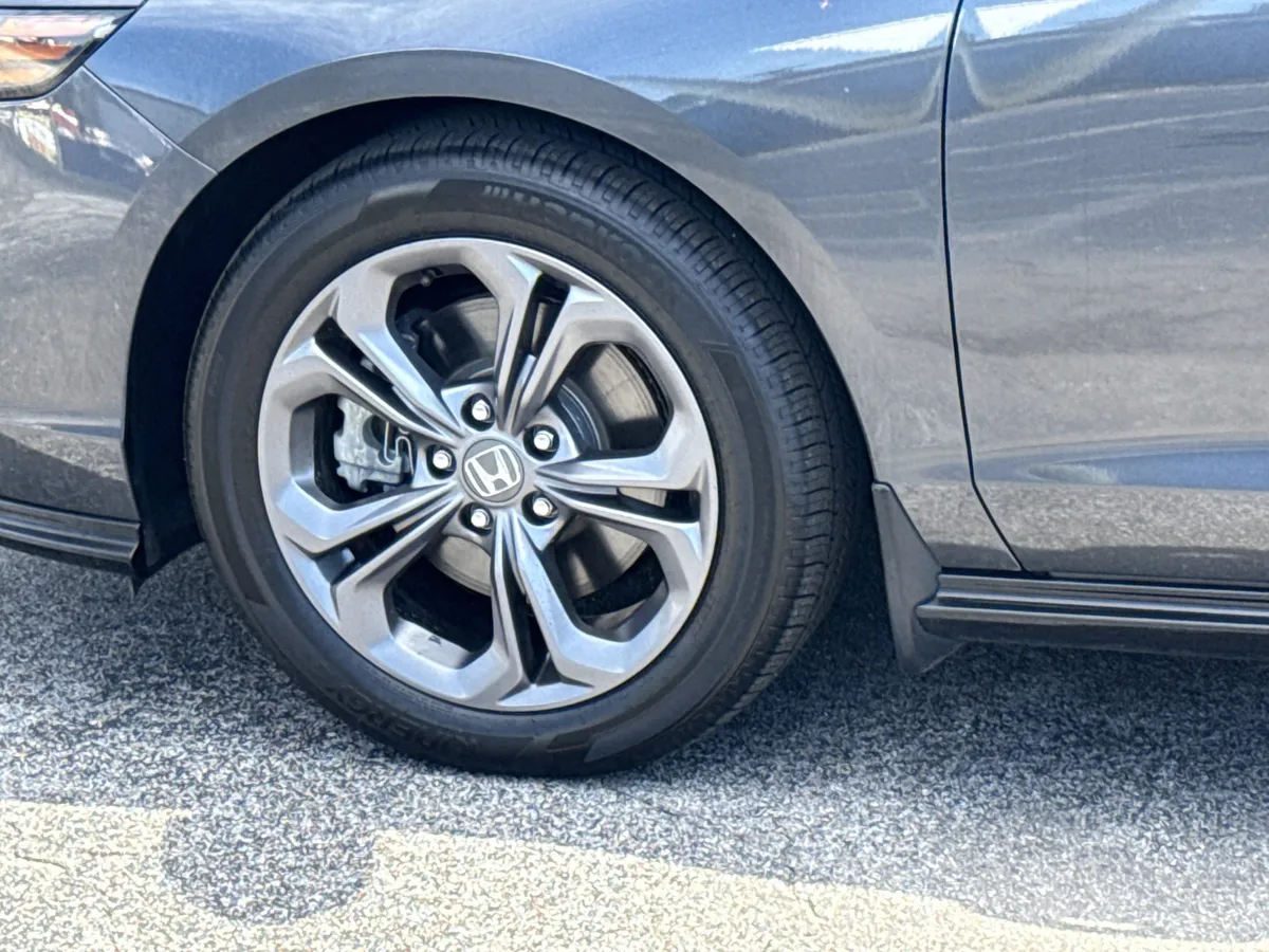2024 Honda Accord Hybrid EX-L thumbnail 5
