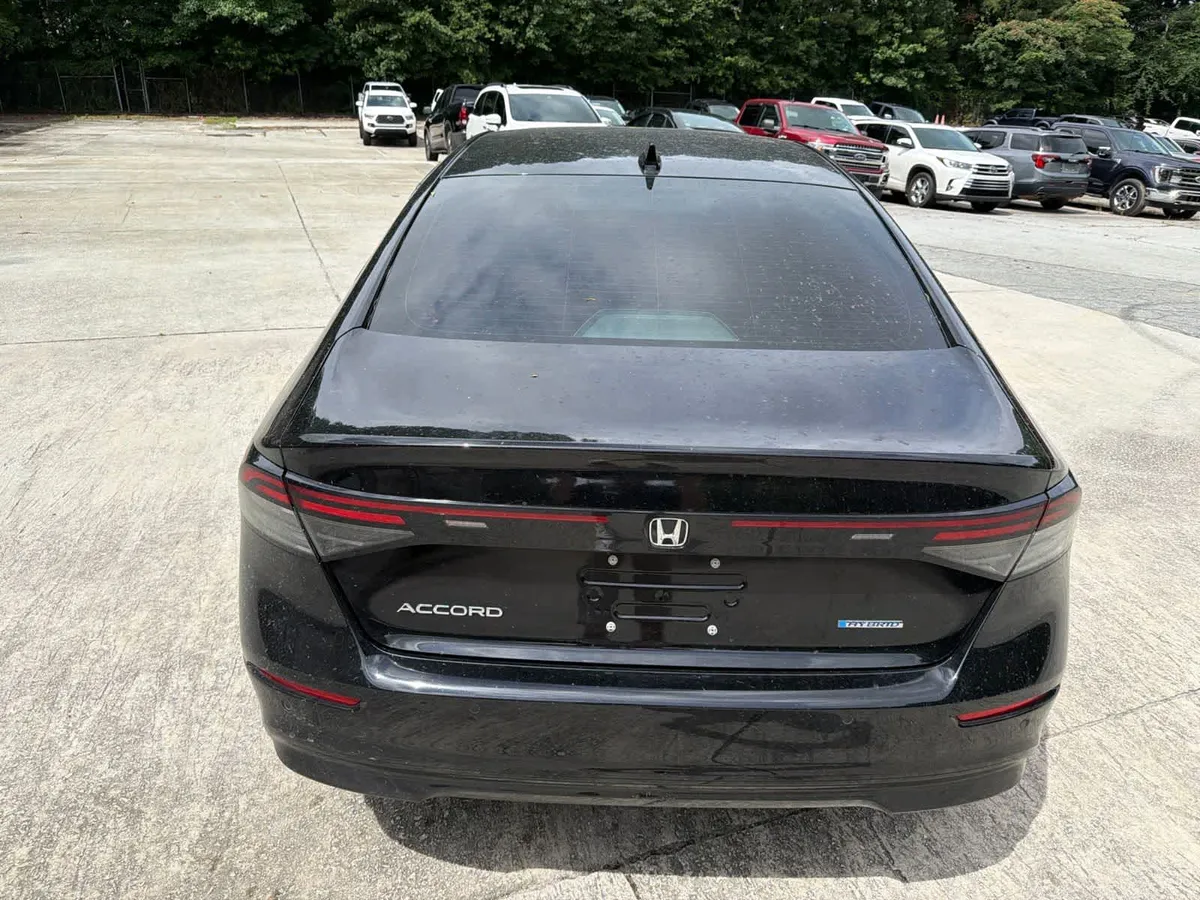 2024 Honda Accord Hybrid EX-L thumbnail 10