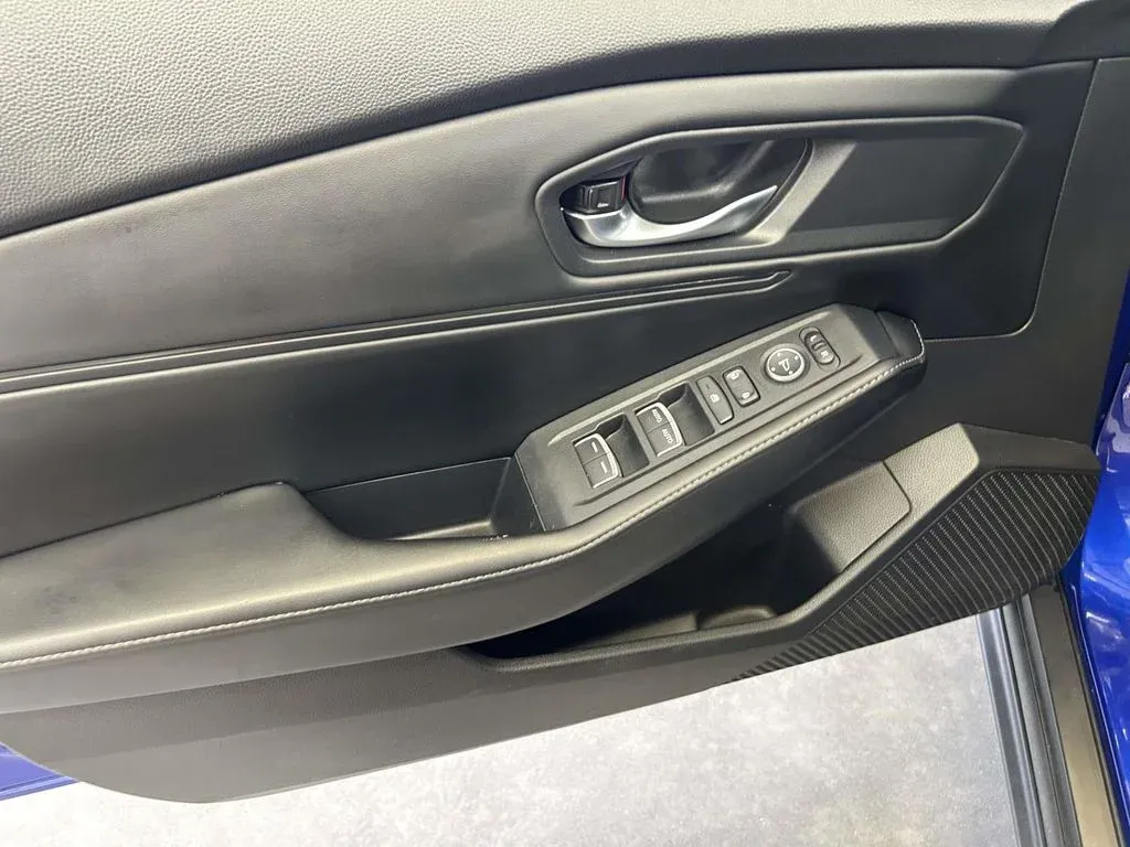 2024 Honda Accord Hybrid Sport thumbnail 15