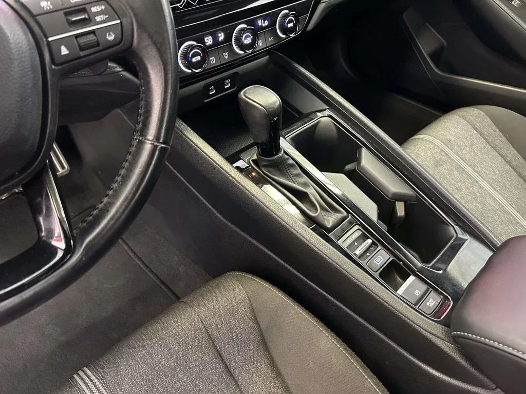 2024 Honda Accord Hybrid Sport thumbnail 18