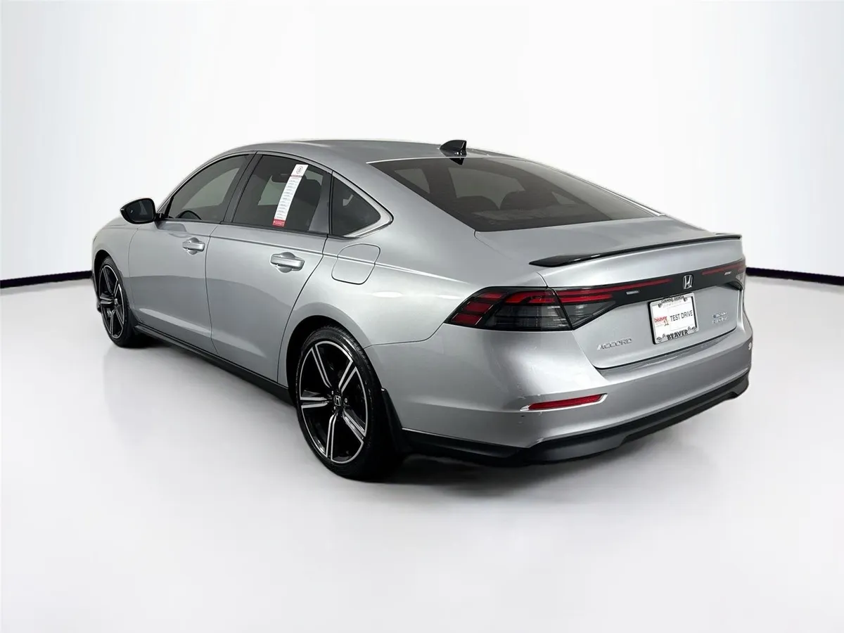 2024 Honda Accord Hybrid Sport thumbnail 11