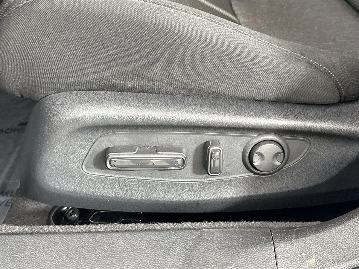 2024 Honda Accord Hybrid Sport thumbnail 29