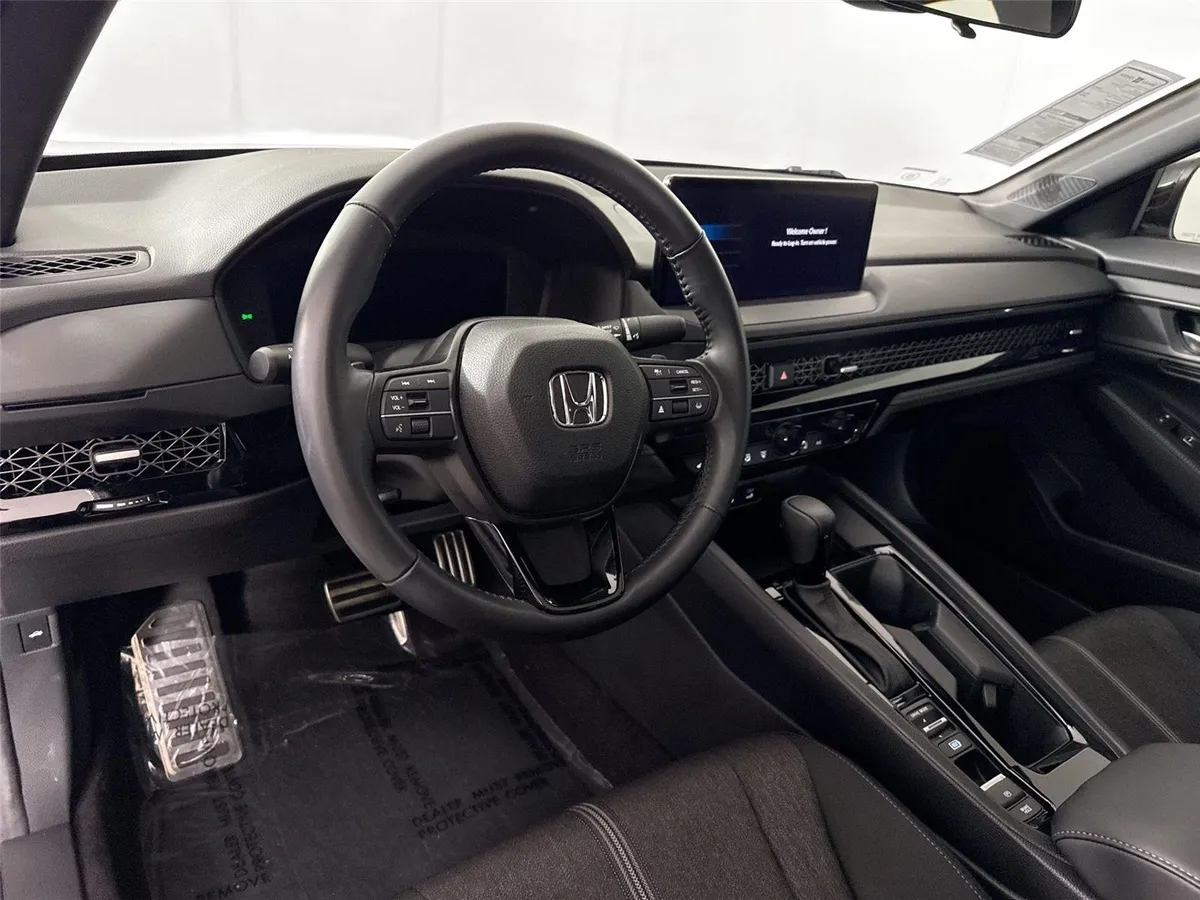 2024 Honda Accord Hybrid Sport thumbnail 4