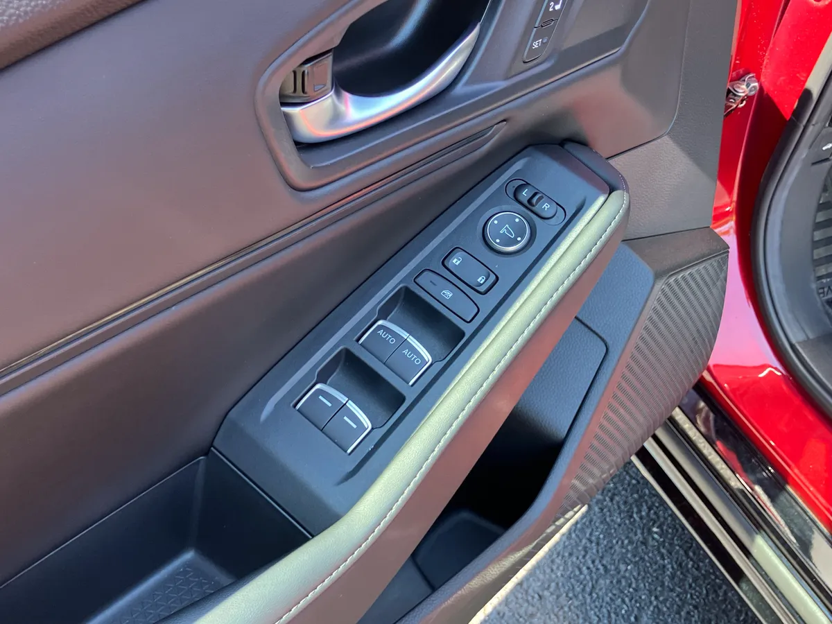 2024 Honda Accord Hybrid Sport-L Sedan thumbnail 15