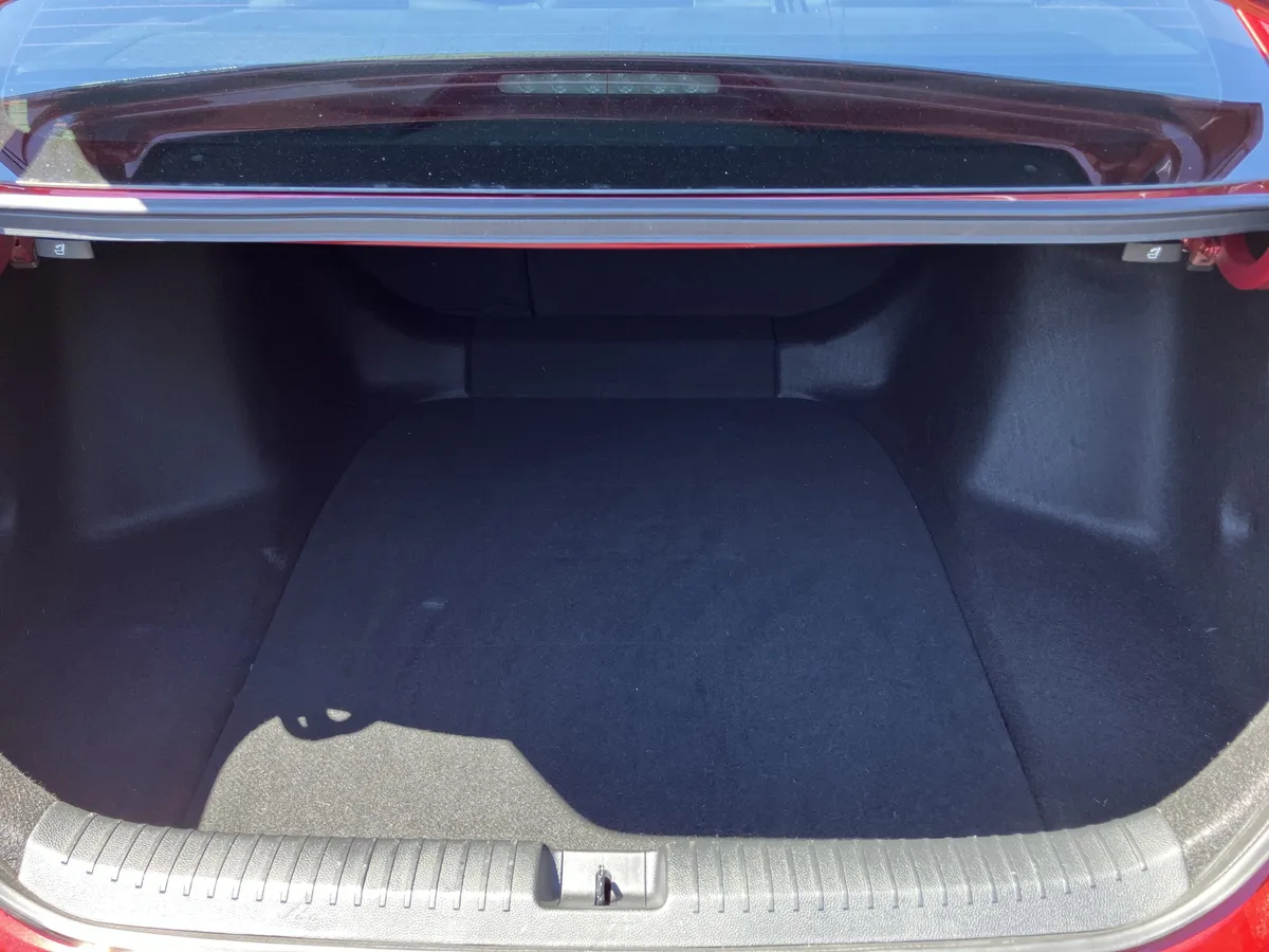 2024 Honda Accord Hybrid Sport-L Sedan thumbnail 34