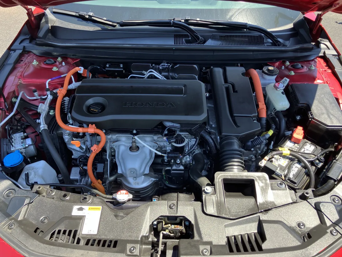 2024 Honda Accord Hybrid Sport-L Sedan thumbnail 36