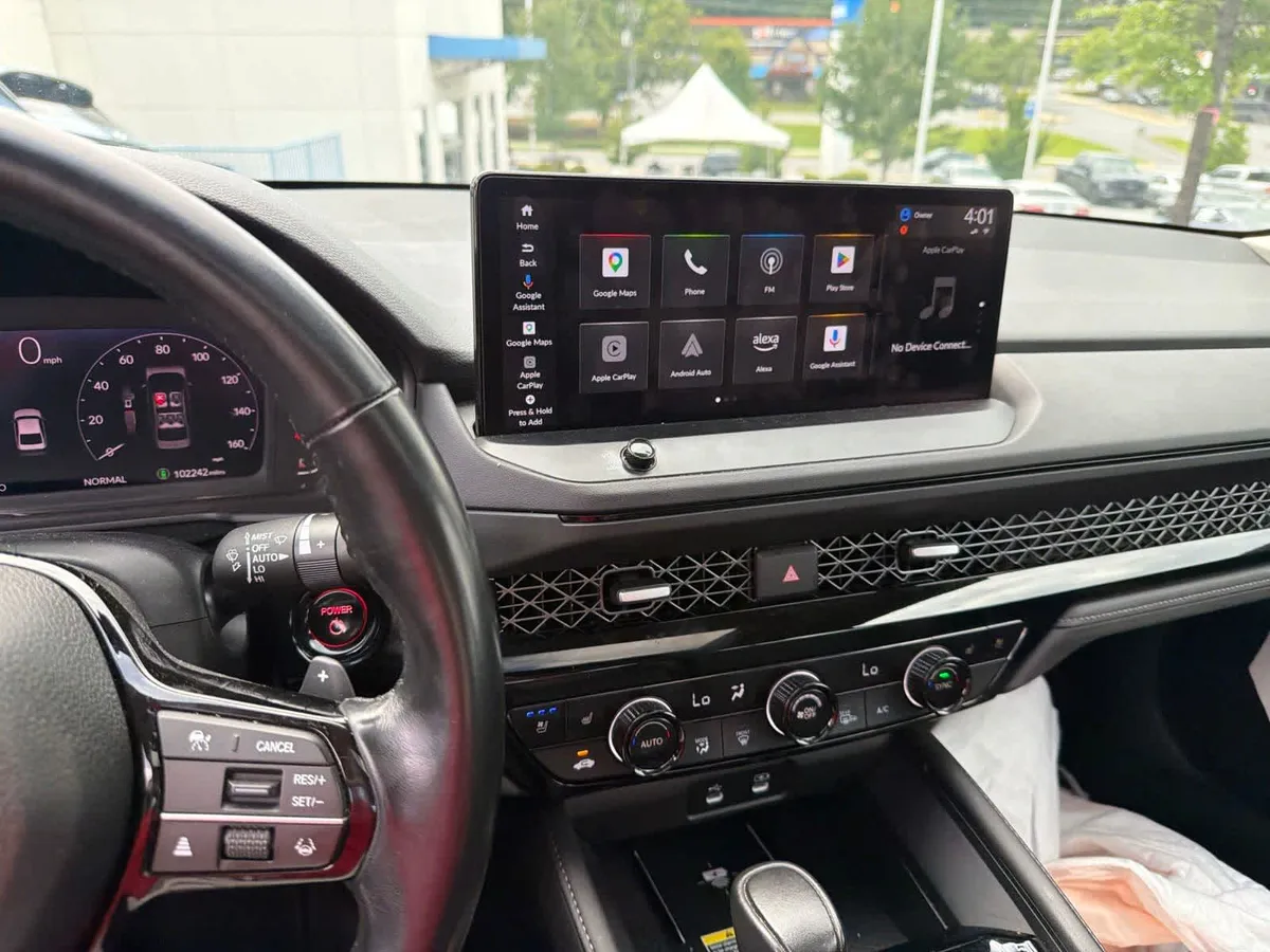 2024 Honda Accord Hybrid Touring thumbnail 24