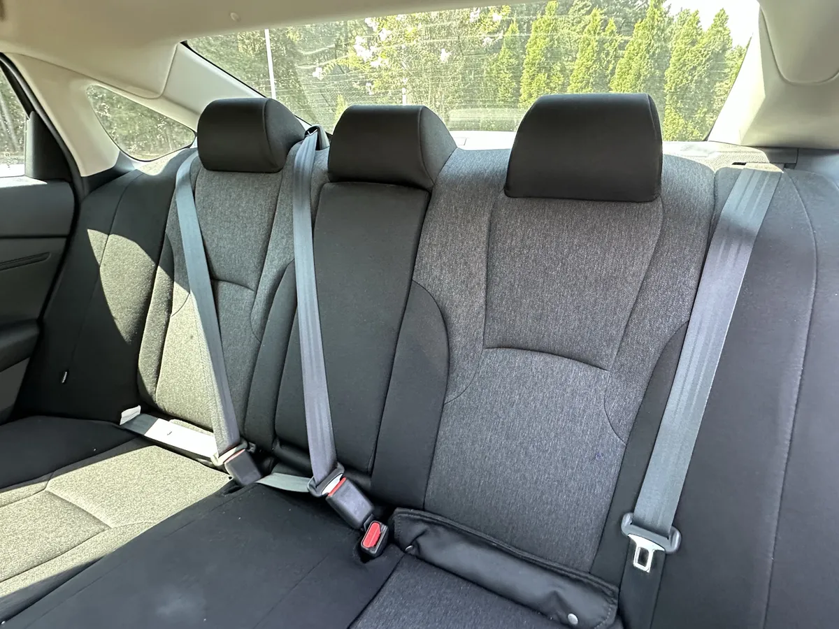2024 Honda Accord LX CVT thumbnail 7