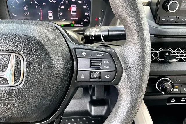 2024 Honda Accord LX thumbnail 11