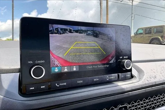 2024 Honda Accord LX thumbnail 13