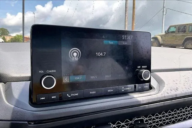 2024 Honda Accord LX thumbnail 22