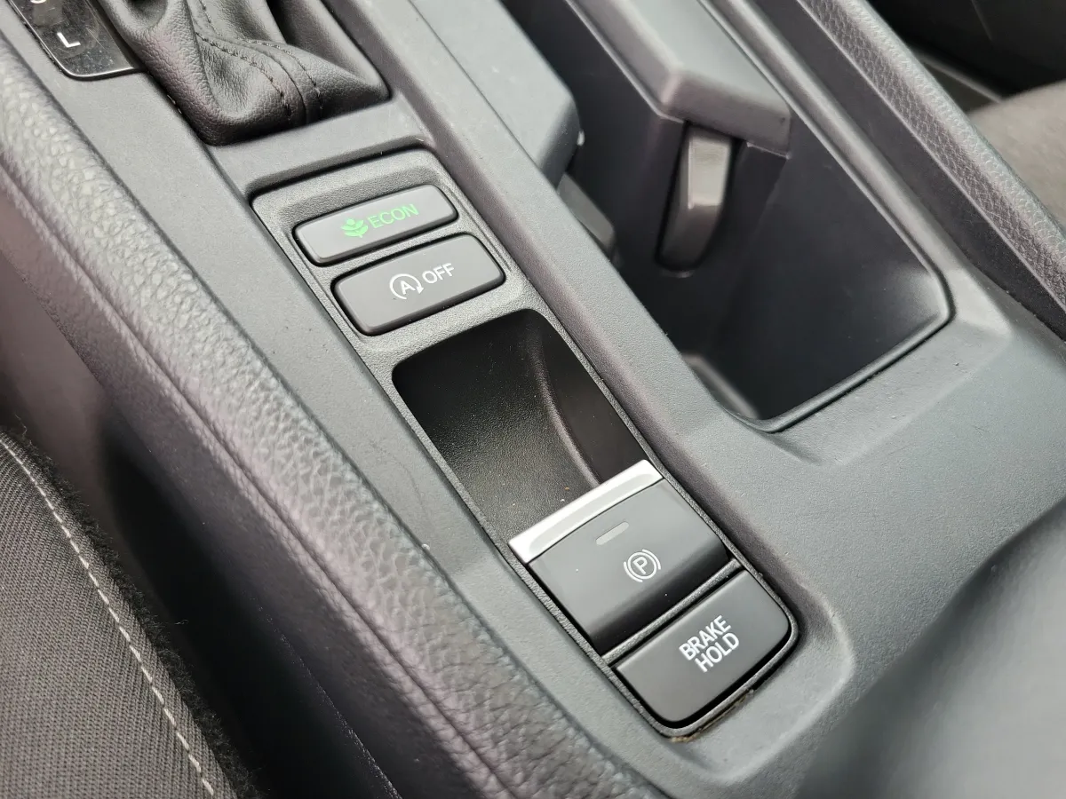 2024 Honda Accord Sedan EX thumbnail 11