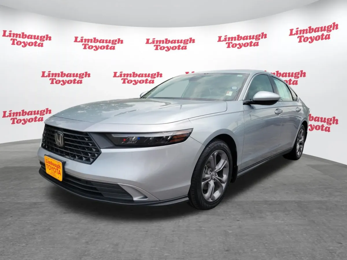 2024 Honda Accord Sedan EX thumbnail 22