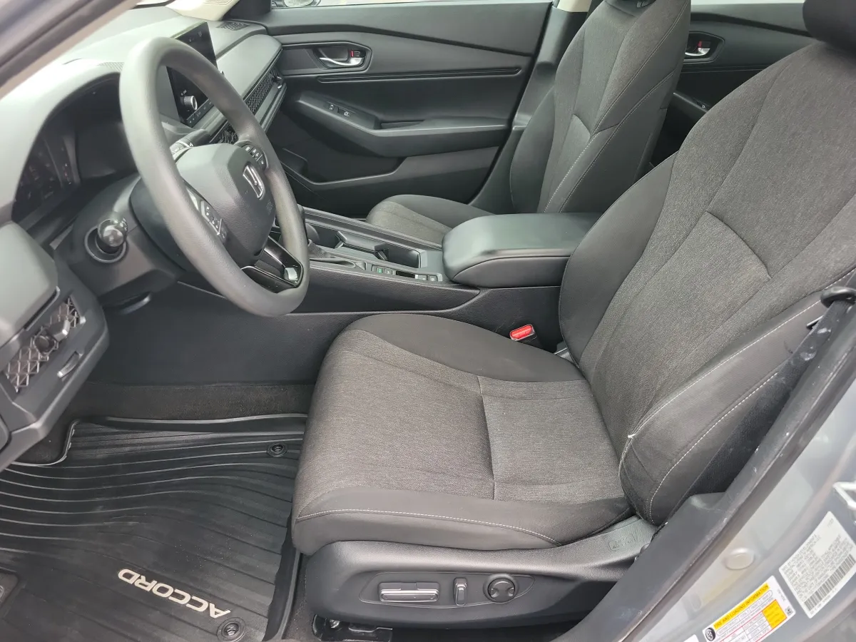 2024 Honda Accord Sedan EX thumbnail 5