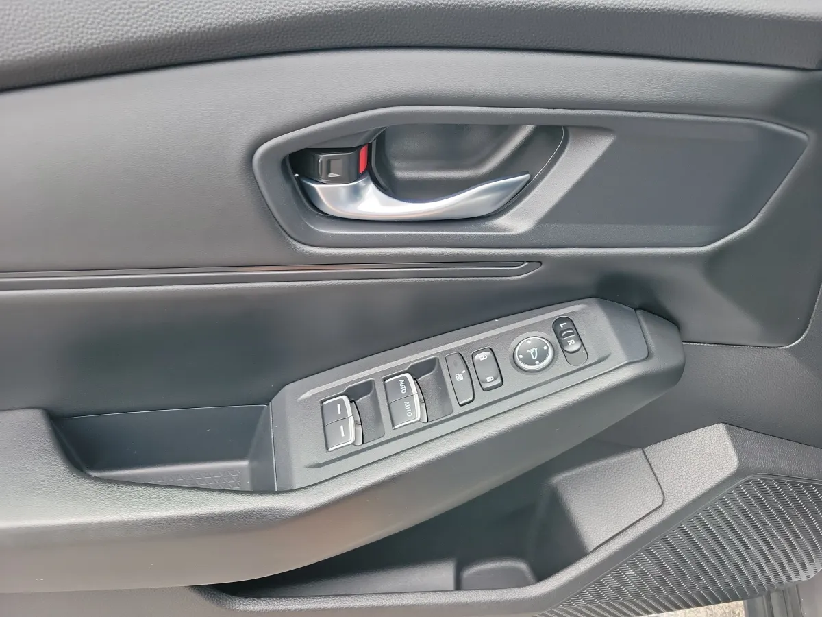 2024 Honda Accord Sedan EX thumbnail 8