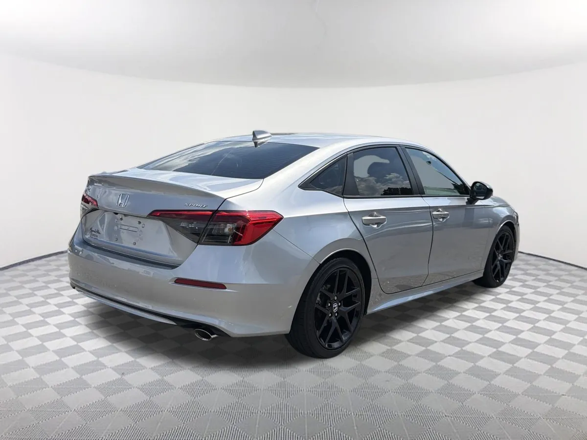 2024 Honda Civic Sport thumbnail 16