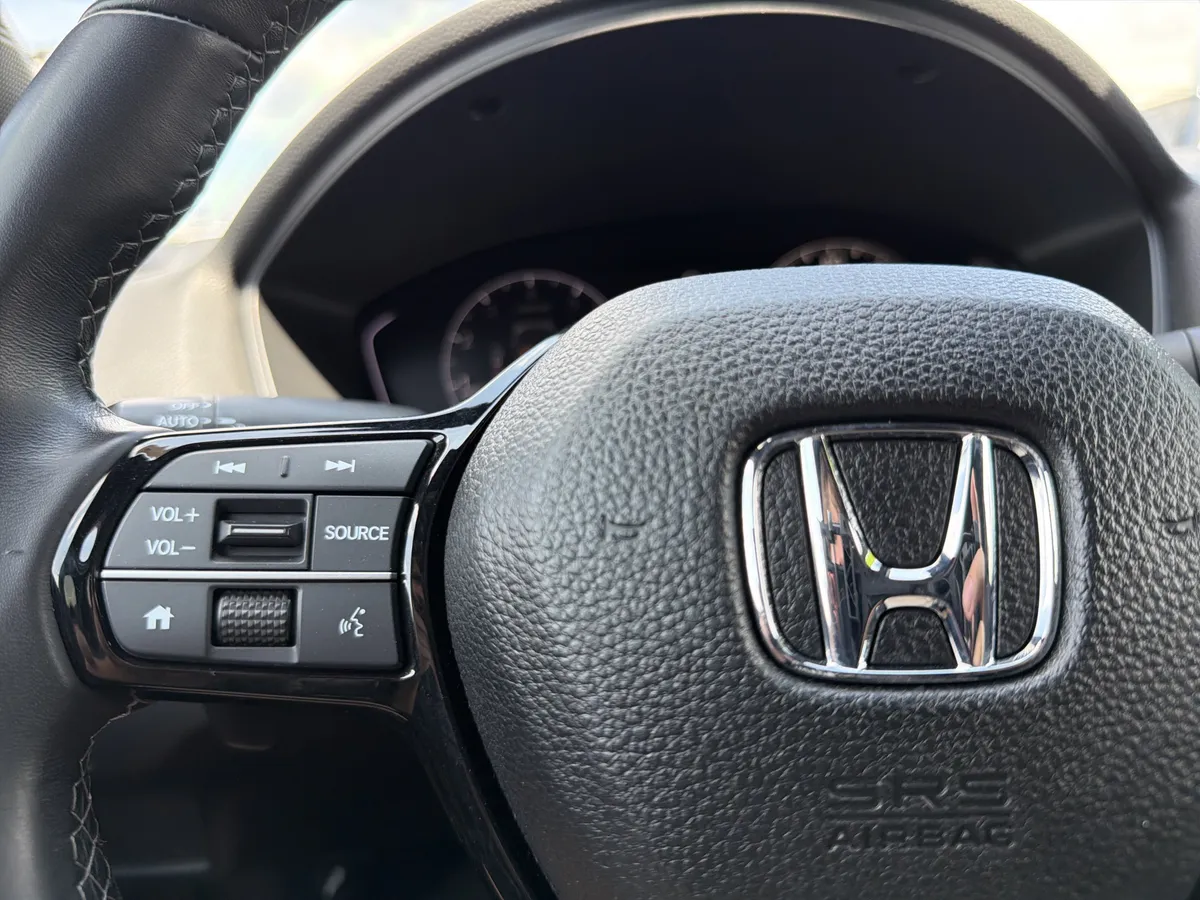 2024 Honda Civic Sport thumbnail 9