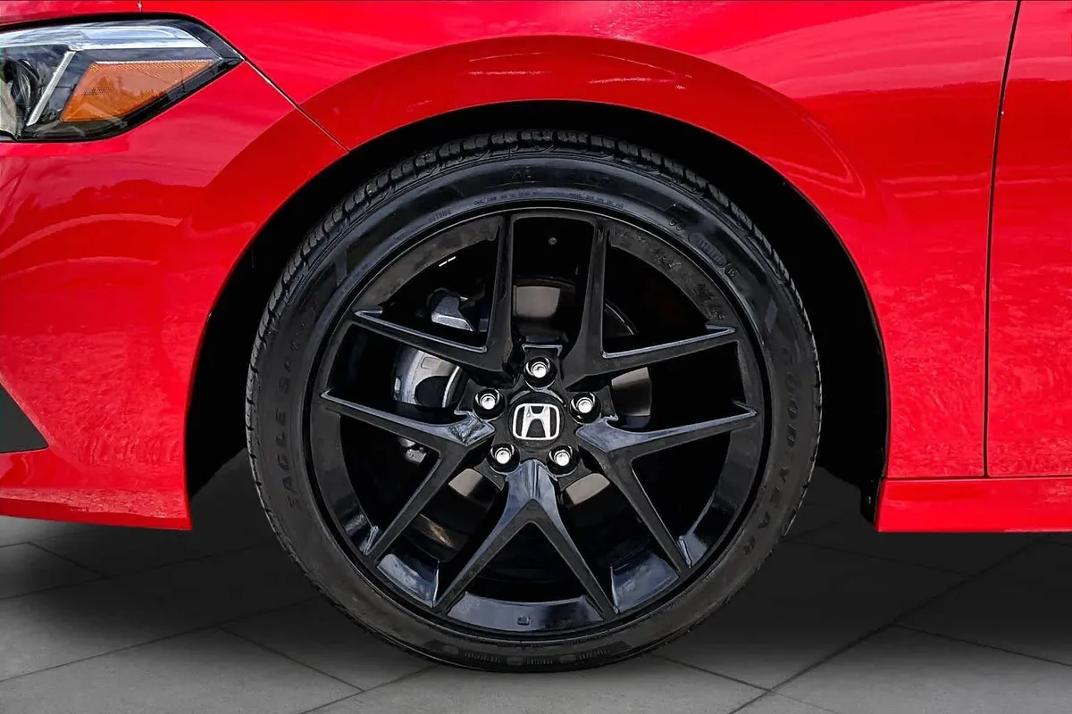 2024 Honda Civic Sport thumbnail 11