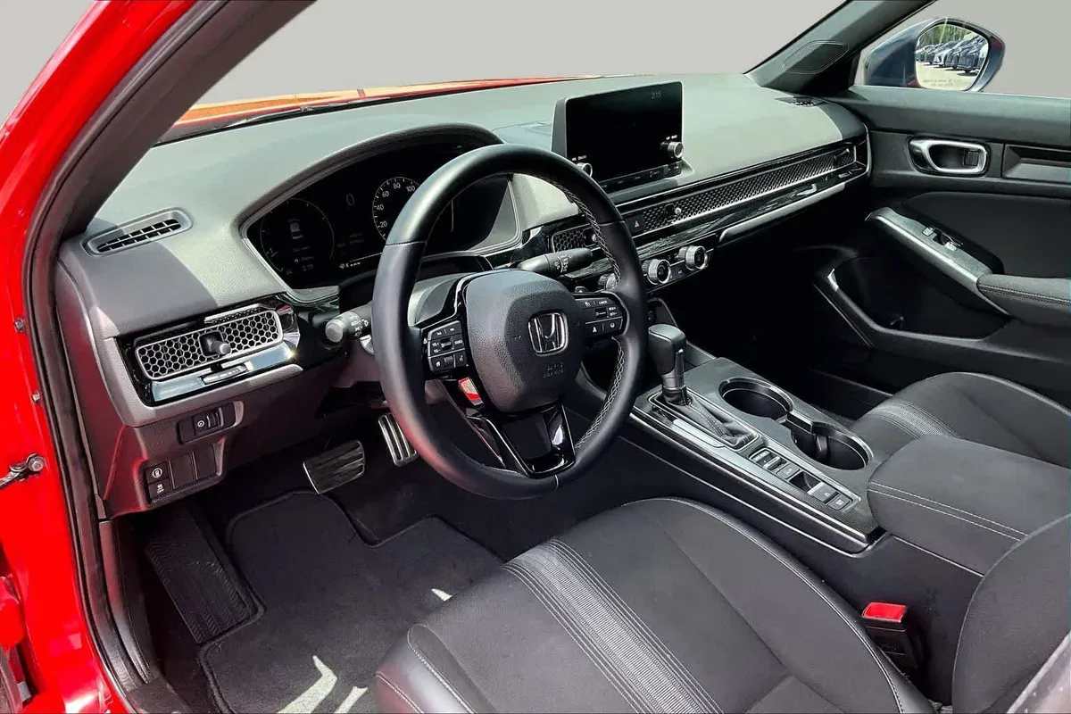 2024 Honda Civic Sport thumbnail 18