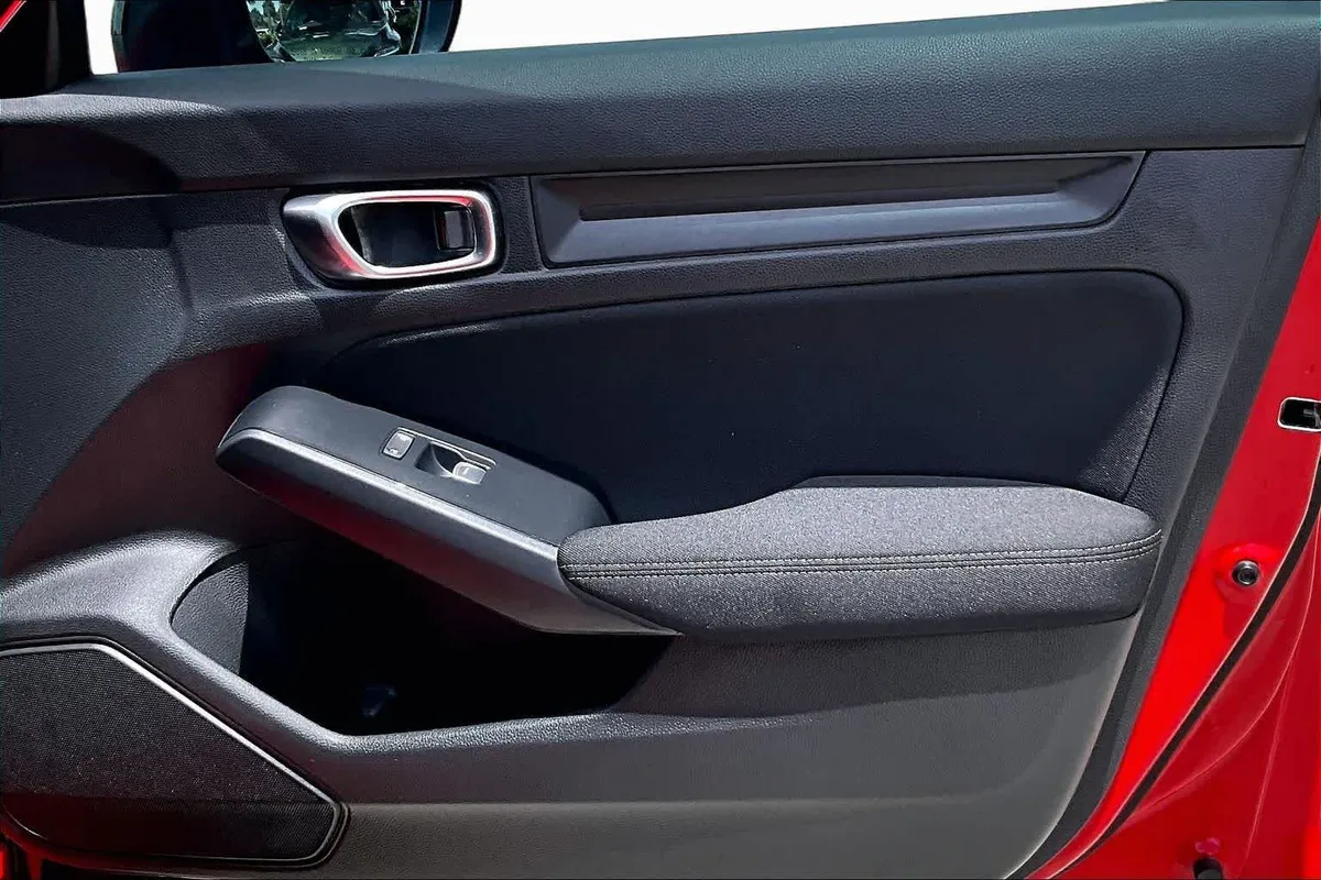 2024 Honda Civic Sport thumbnail 27