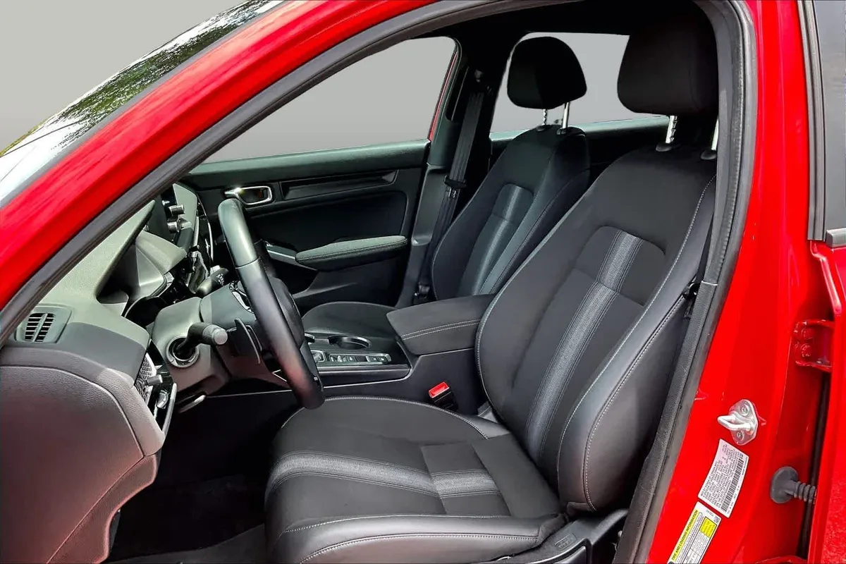 2024 Honda Civic Sport thumbnail 8