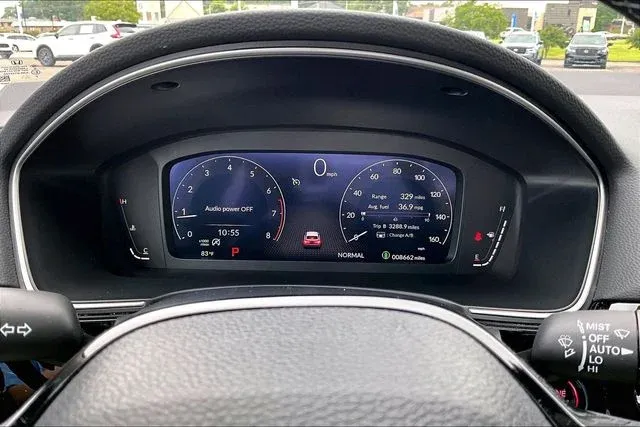 2024 Honda Civic Touring thumbnail 12