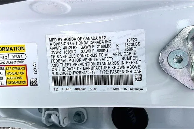 2024 Honda Civic Touring thumbnail 16