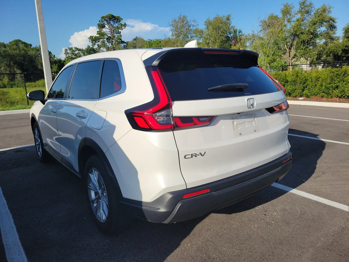2024 Honda CR-V EX thumbnail 9