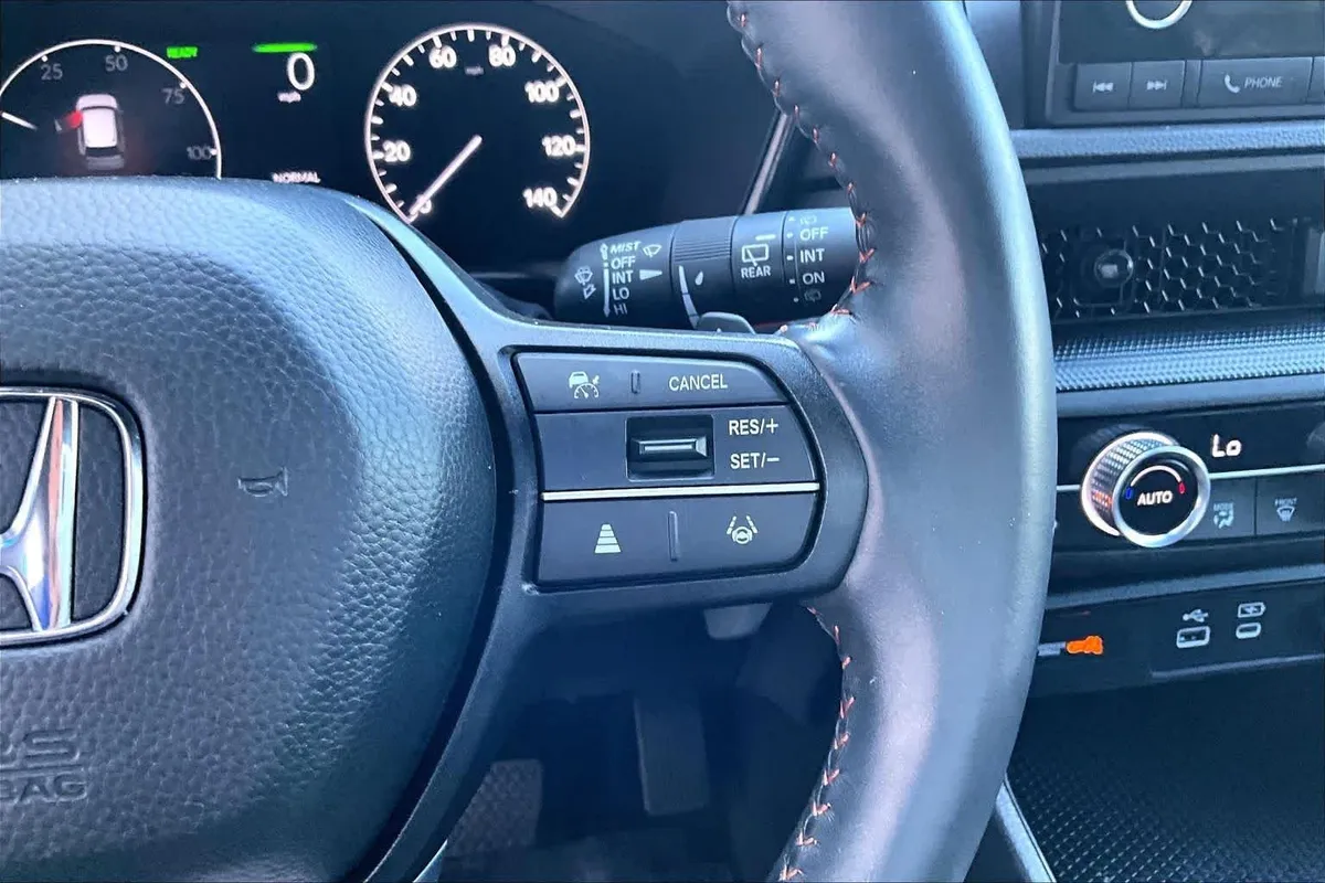 2024 Honda CR-V Hybrid Sport thumbnail 25