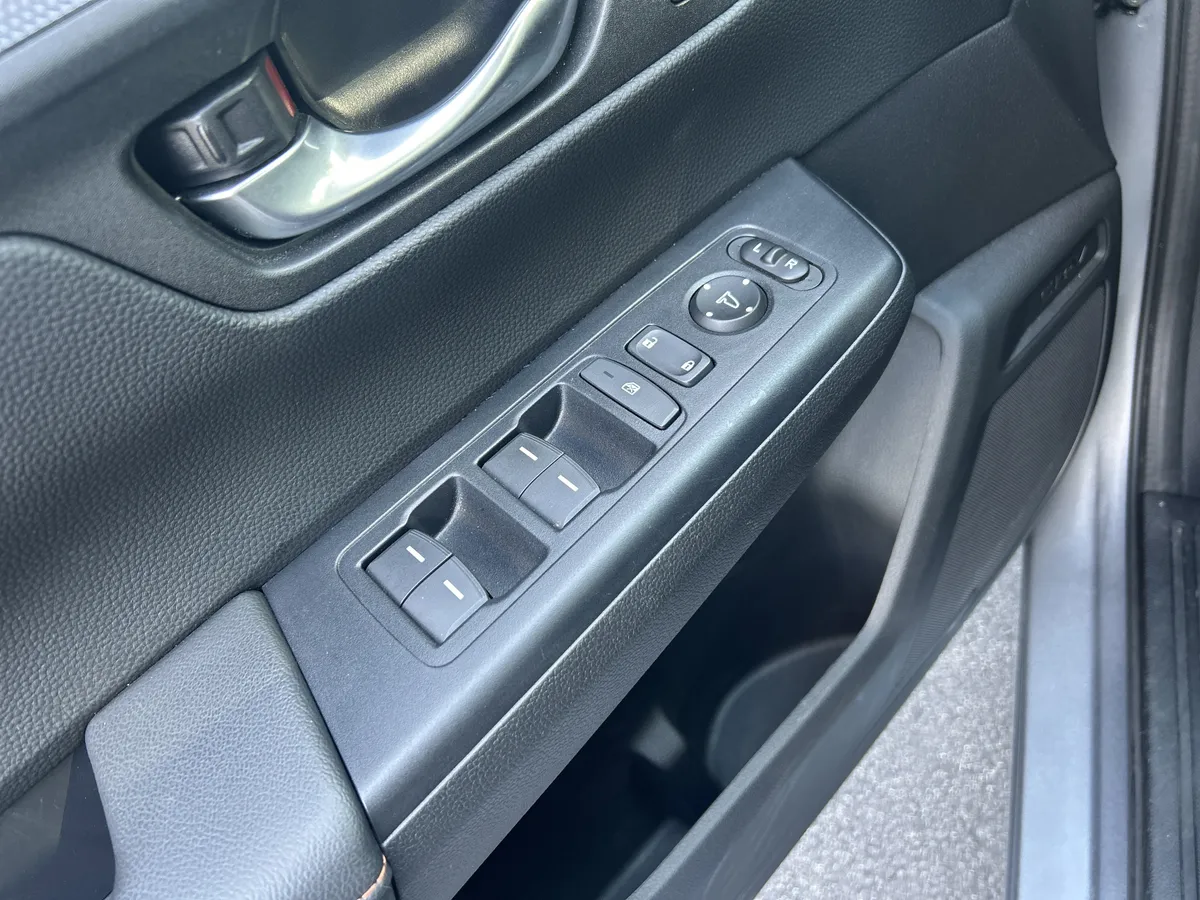 2024 Honda CR-V Hybrid Sport-L thumbnail 22
