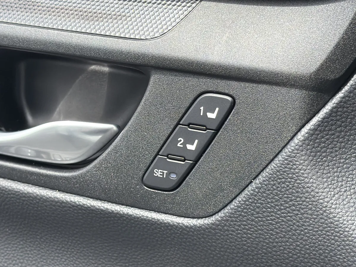 2024 Honda CR-V Hybrid Sport-L thumbnail 14