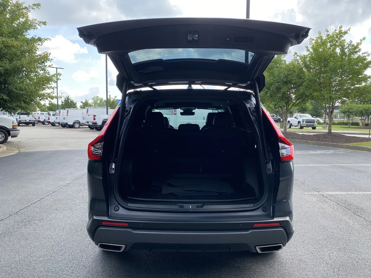 2024 Honda CR-V Hybrid Sport Touring thumbnail 10