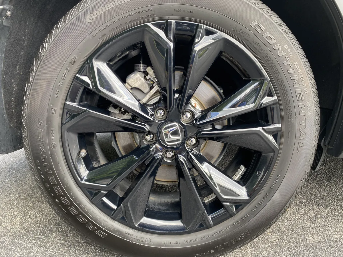 2024 Honda CR-V Hybrid Sport Touring thumbnail 12
