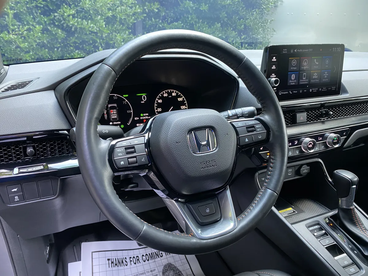 2024 Honda CR-V Hybrid Sport Touring thumbnail 16