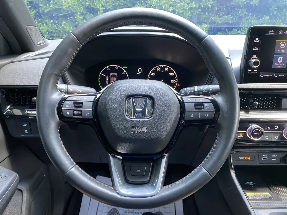 2024 Honda CR-V Hybrid Sport Touring thumbnail 17