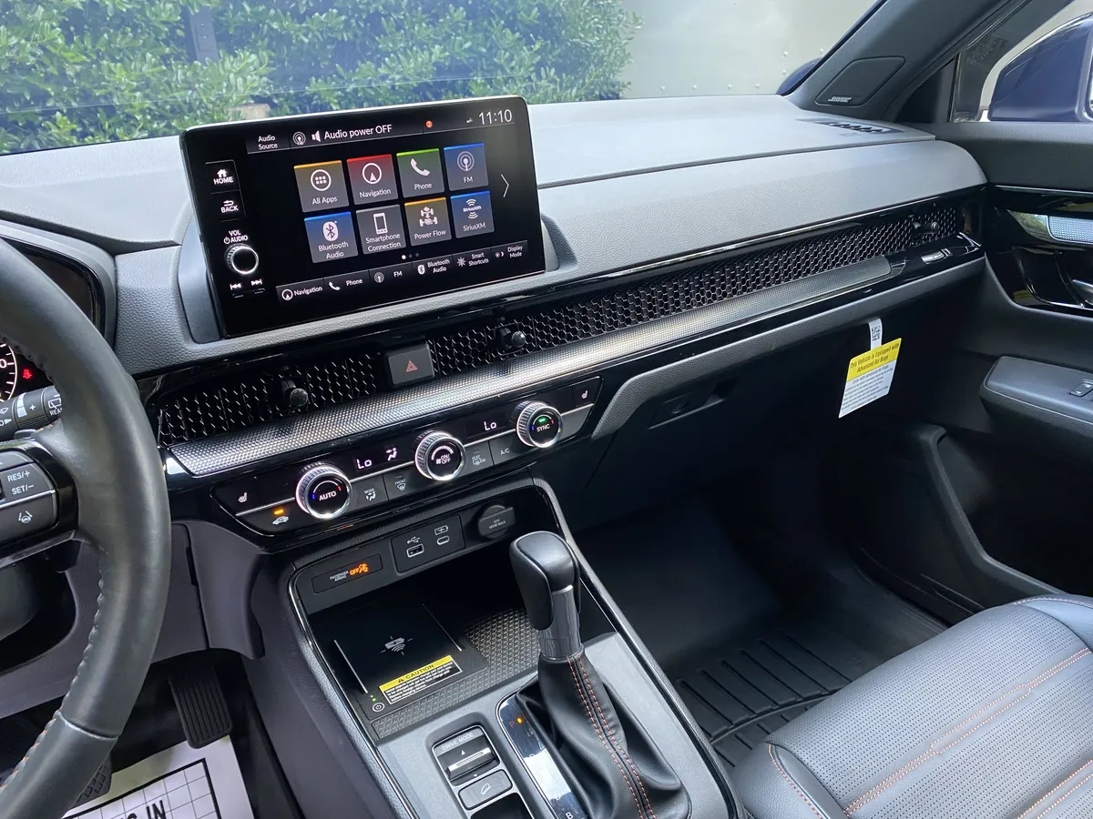 2024 Honda CR-V Hybrid Sport Touring thumbnail 22