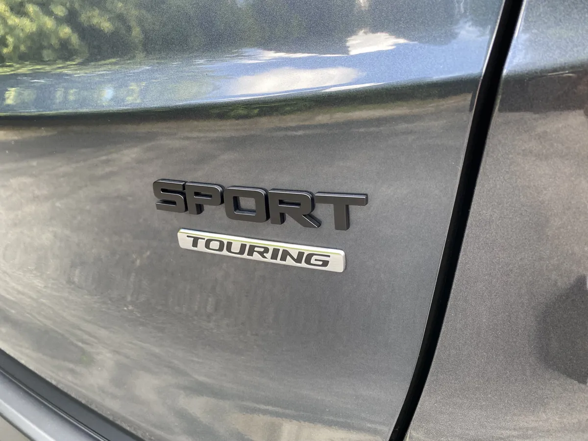 2024 Honda CR-V Hybrid Sport Touring thumbnail 39