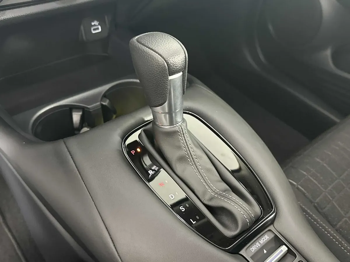 2024 Honda HR-V LX thumbnail 31