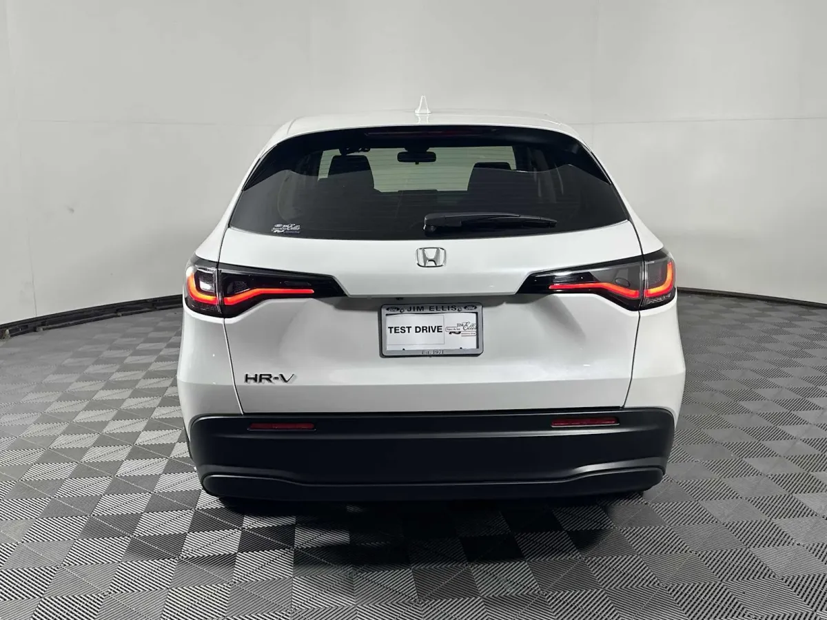 2024 Honda HR-V LX thumbnail 7