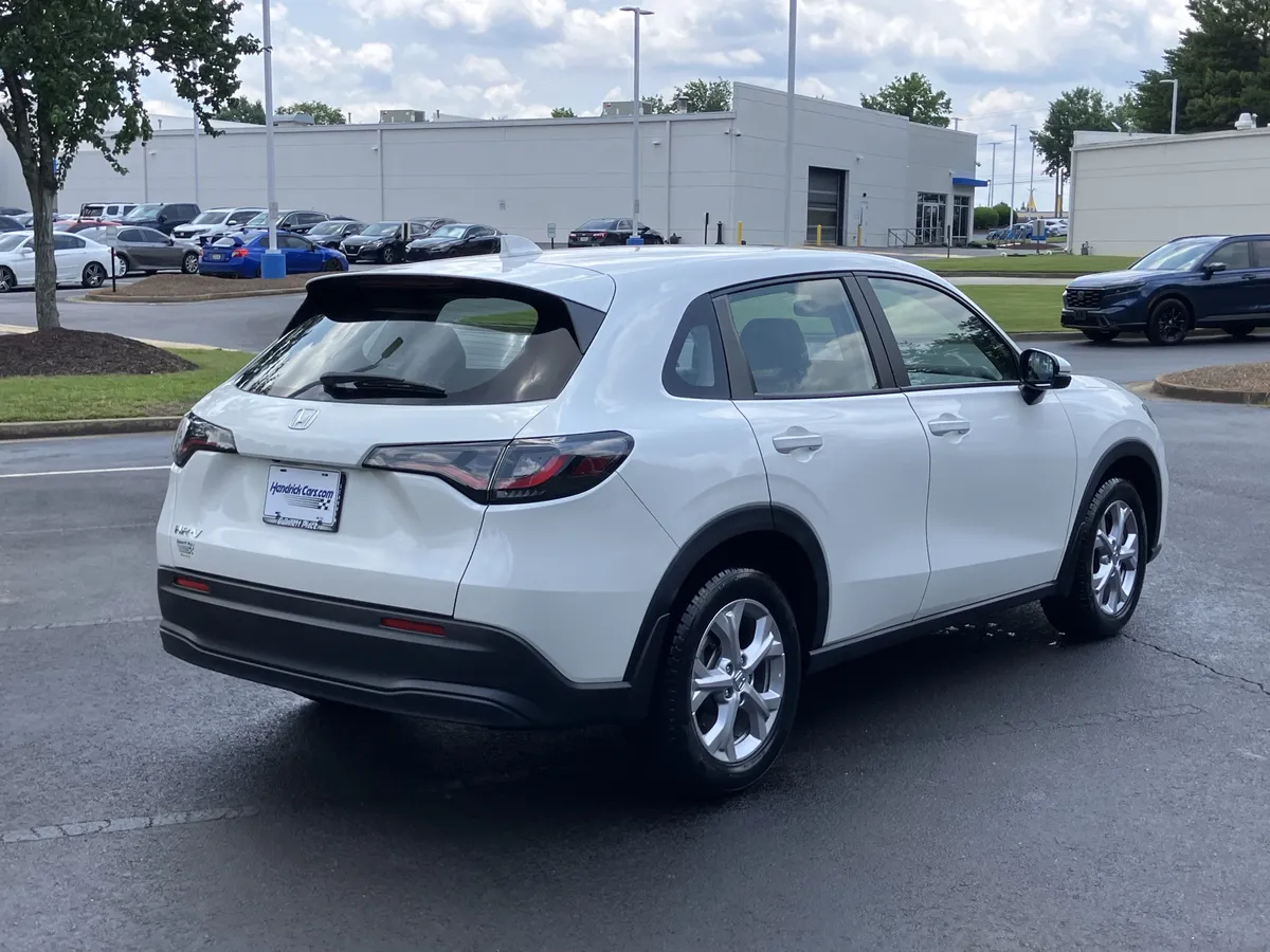 2024 Honda HR-V LX AWD CVT thumbnail 10