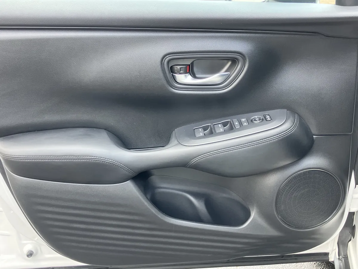 2024 Honda HR-V LX AWD CVT thumbnail 14